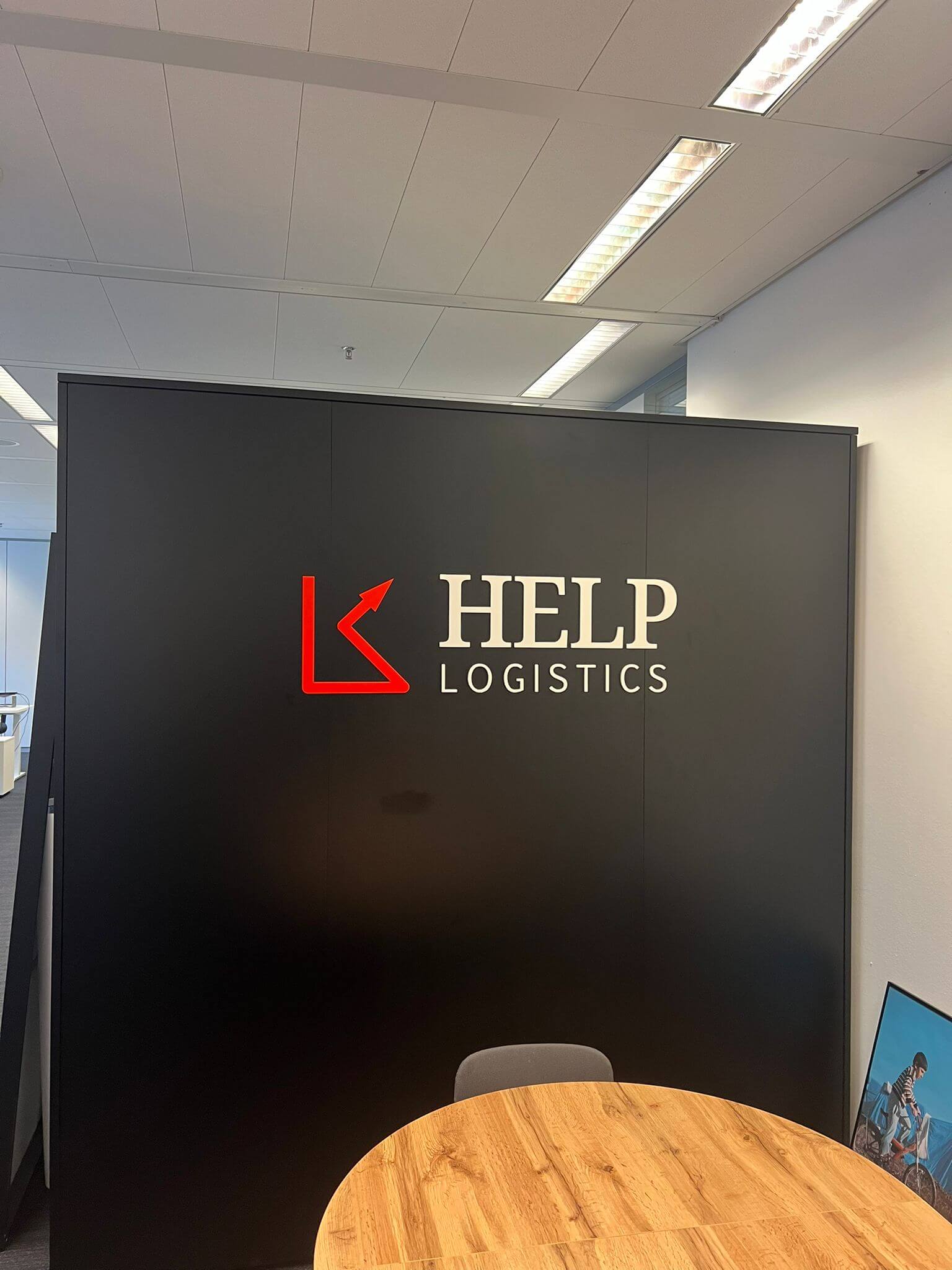 Lackierte Buchstaben