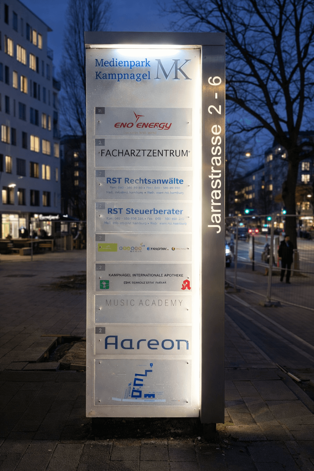 Werbepylon aerztehaus Hamburg